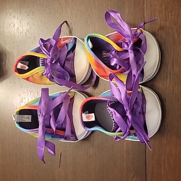 Rainbow Build-a-Bear sneakers - Picture 1 of 2